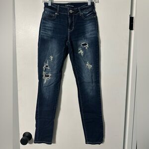 Maurices Dark Denim Distressed Skinny Jean Womens XS Short
